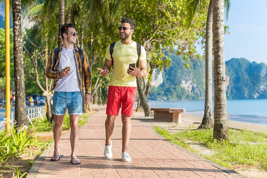 Malaysia 5G Lokal SIM-kort: Upphämtning på Kuala Lumpurs flygplats, at Tune Talk Kiosk, Arrival Hall - Main Terminal, KLIA1, Kuala Lumpur
