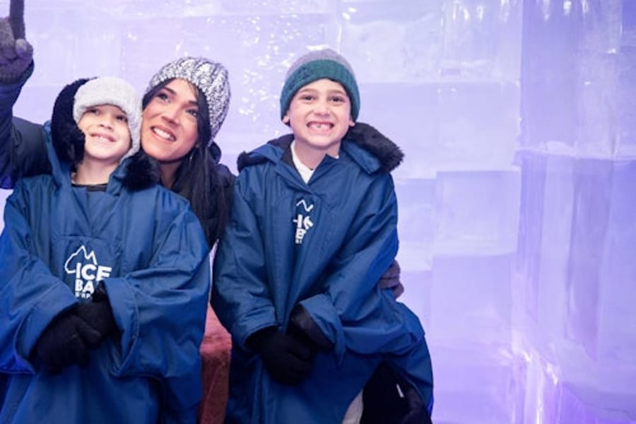 IceBar Surfere: Inngangsbillett + Drikke, Surfers Paradise