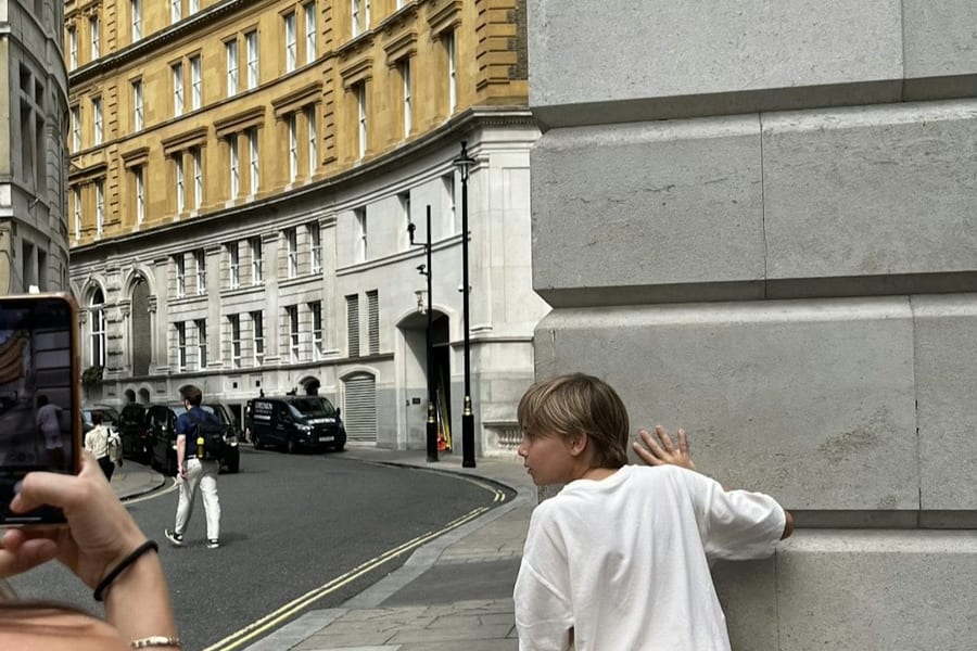 London: Harry Potter Film Sites Tour + House of Spells Discount, at Harry Potter Tours, Edinburgh