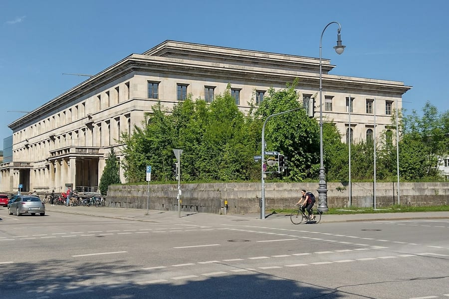 Third Reich: Art, Artists and Ideology behind the scenes, at Munich Walking Tours