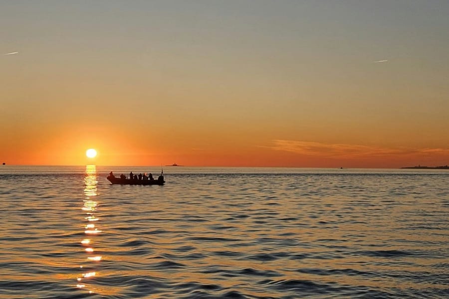 Lisbon: Sunset Speedboat Tour, at Lisbon Cruises