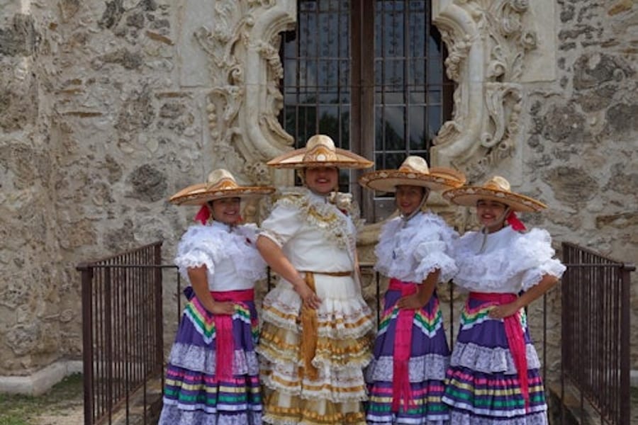 سان انتونیو مشنز: رہنمائی کے ساتھ دورہ, at San Antonio Missions, San Antonio