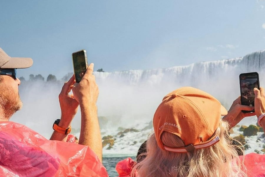 Niagara Falls (CA): Boat Cruise + Journey Behind the Falls + Guided Walking Tour, Niagara Falls (CA)