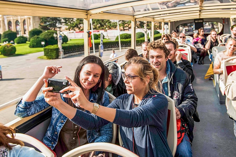 Big Bus: Tour Noturno de Viena com Guia ao Vivo, Vienna