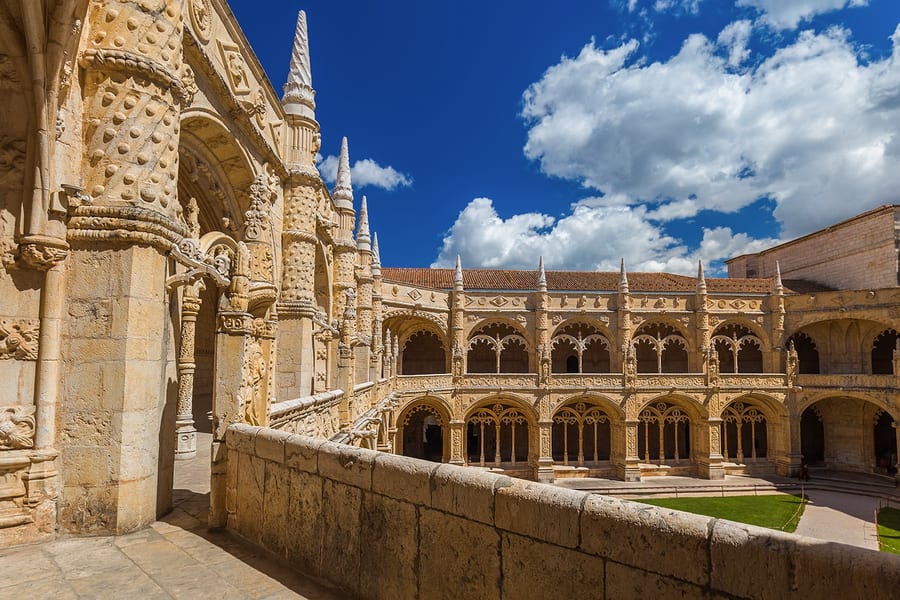 Lisboa Card: Access to 50+ Attractions & Unlimited Public Transportation, at Lisbon, Portugal