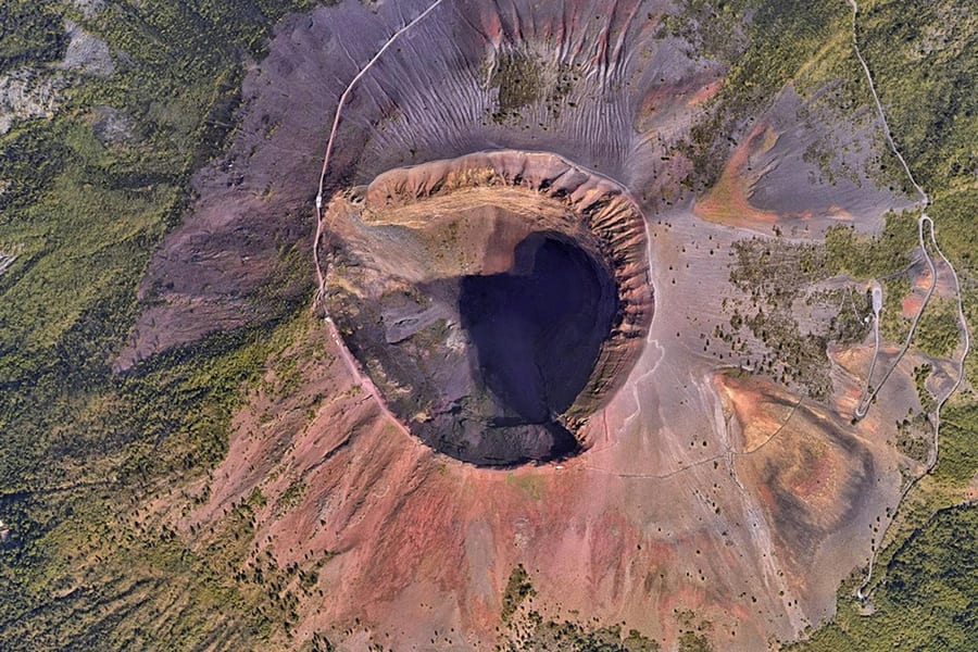 Mount Vesuvius: Roundtrip Transport from Pompeii, at Vesuvius Day Trips from Pompei