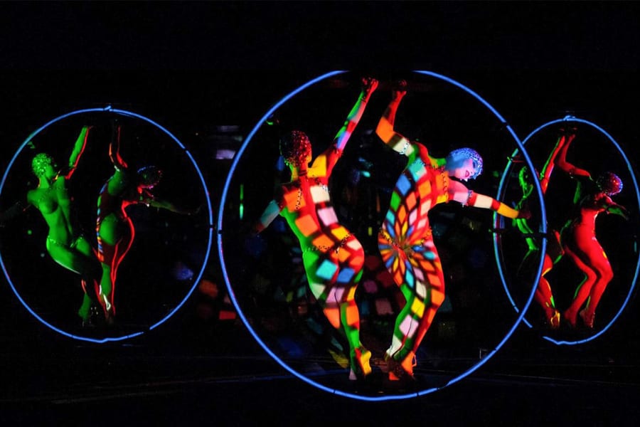 Crazy Horse Show Tickets with Dinner at Ginger Restaurant, at Crazy Horse