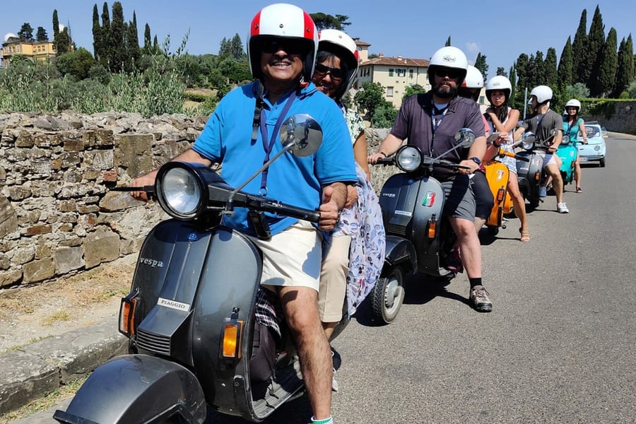 Mula sa Florence: May Gabay na Vespa Tour sa Tuscany, Florence