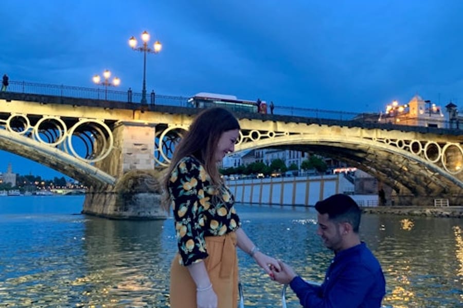 সেভিল: ১ ঘণ্টার রোমান্টিক নৌকা ভ্রমণ, at Seville Boat Tours, Seville