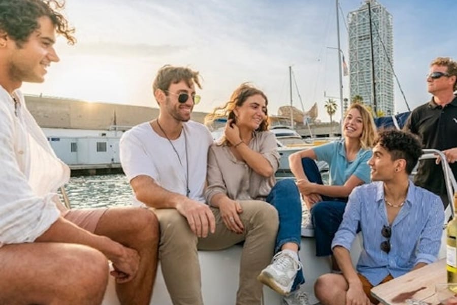 Barcelona: 2-Hr Private Sailboat Tour with Drinks & Snacks