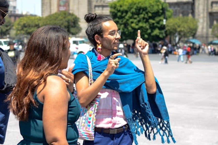 Mexico City: Zocalo Tacos Tour by Michelin-Star Chef Torres