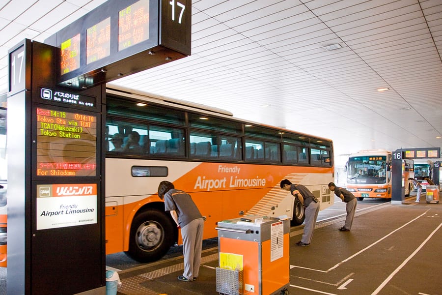 Airport Limousine Bus Transfer: Narita Airport to/from All Neighbourhoods in Tokyo, at Haneda Airport Area