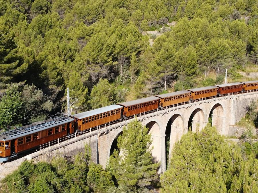 Mallorca Self-Guided Tour from Palma to Sa Calobra (Sóller train, tram, & boat)