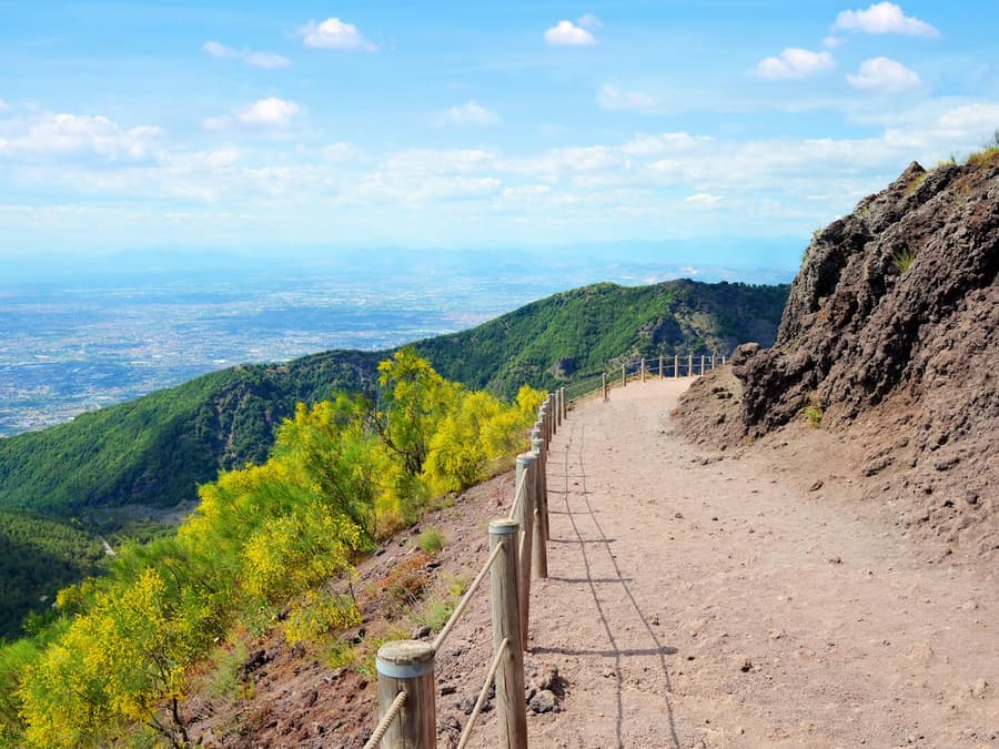 Mount Vesuvius: Transport Only from Ercolano by Vesuvio Express
