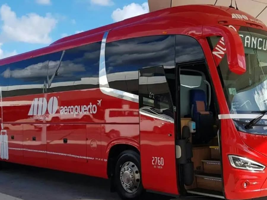 Cancún: Bus Transfer To/From Airport and Cancún City Centre