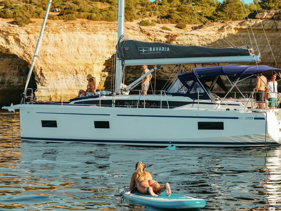 Benagil Caves: Half Day Luxury Yacht Cruise from Portimão