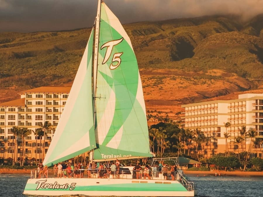 Ka'anapali: Sunset Dinner Sail