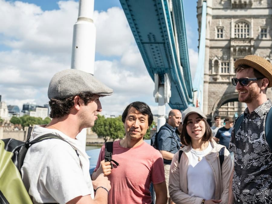 London: Harry Potter Film Sites Tour + Tower Bridge Entry