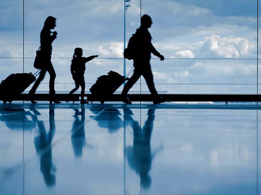 Bucharest Airport Transfer by Car (Up to 3 Passengers)