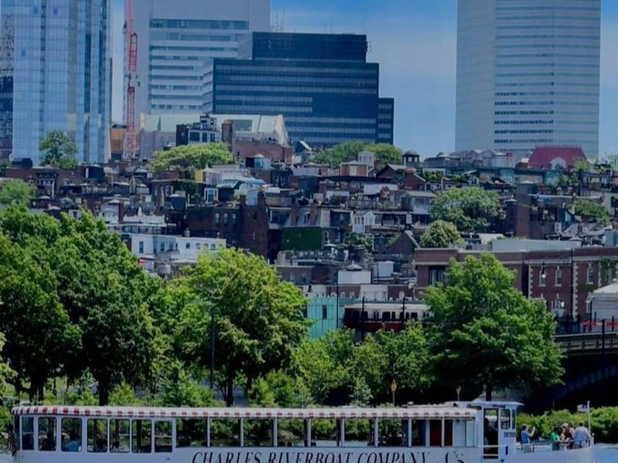 Charles River: 70-Minute Sightseeing Cruise