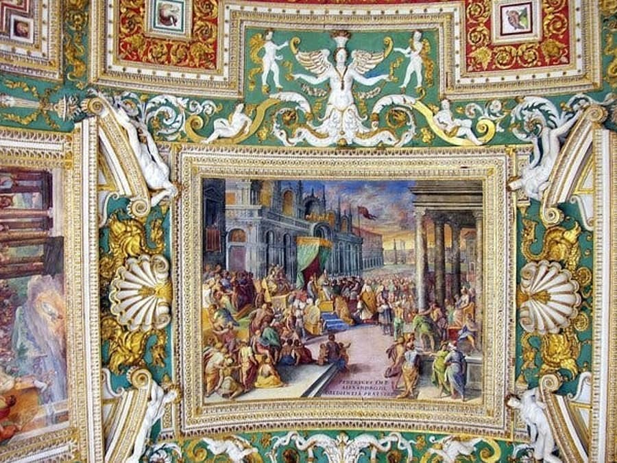 Vatican Museums and Sistine Chapel Fast Track Access No Refund