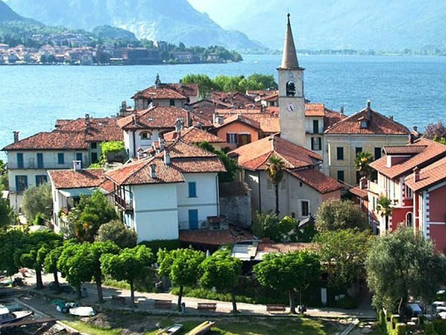 Isola Bella and Isola dei Pescatori Boat Tour