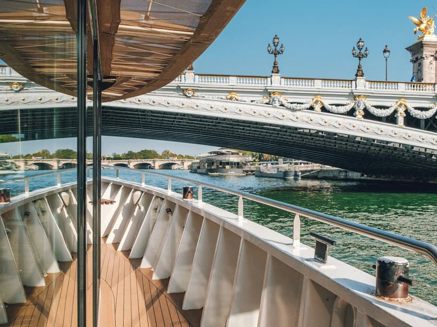 Paris Day Trip and Sightseeing Cruise from Disneyland® Paris