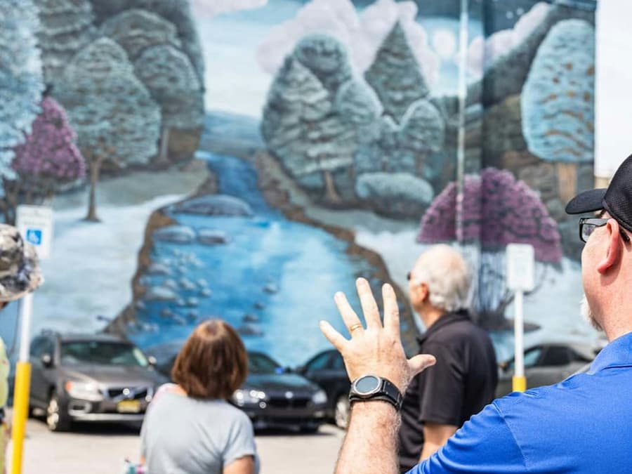 Philadelphia: South Philly Guided Art Tour + Magic Gardens Entry