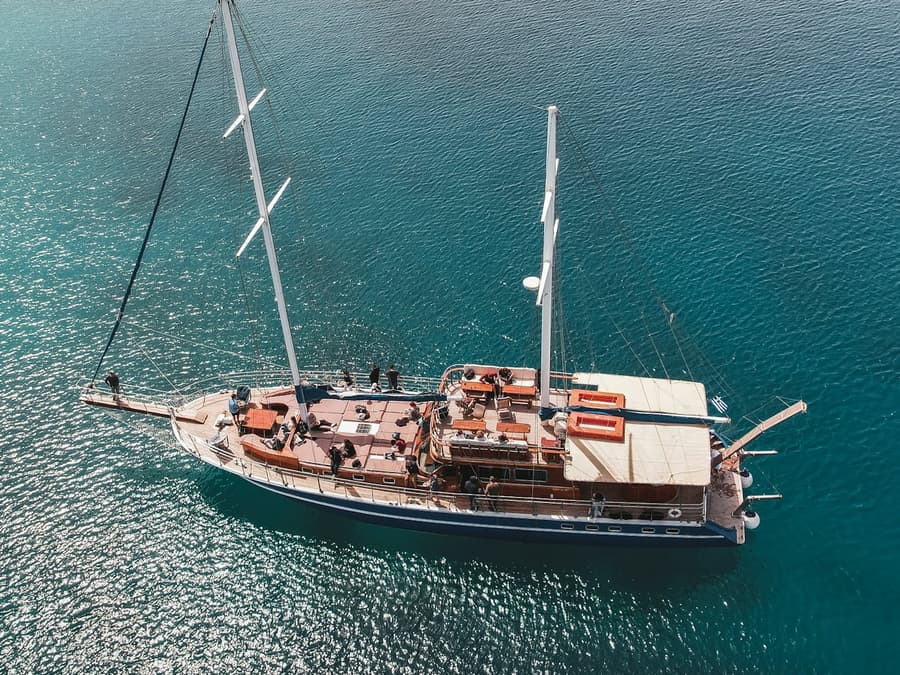 Agistri, Moni & Aegina: Sailboat Cruise with Lunch & Snacks from Athens