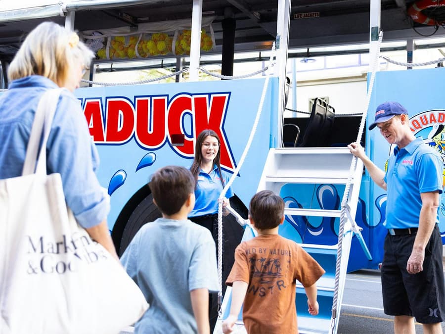 Aquaduck Sunshine Coast: 1 Hour City Tour & River Cruise