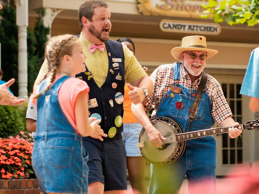 Dollywood: Day Trip from Nashville
