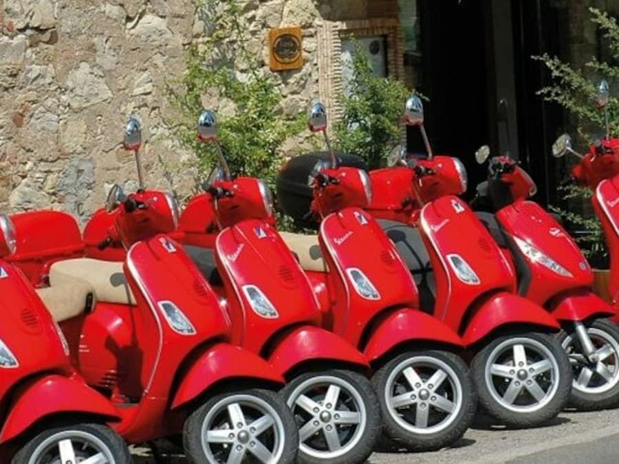 Chianti: Scenic Vespa Tour + Wine Tasting Tickets