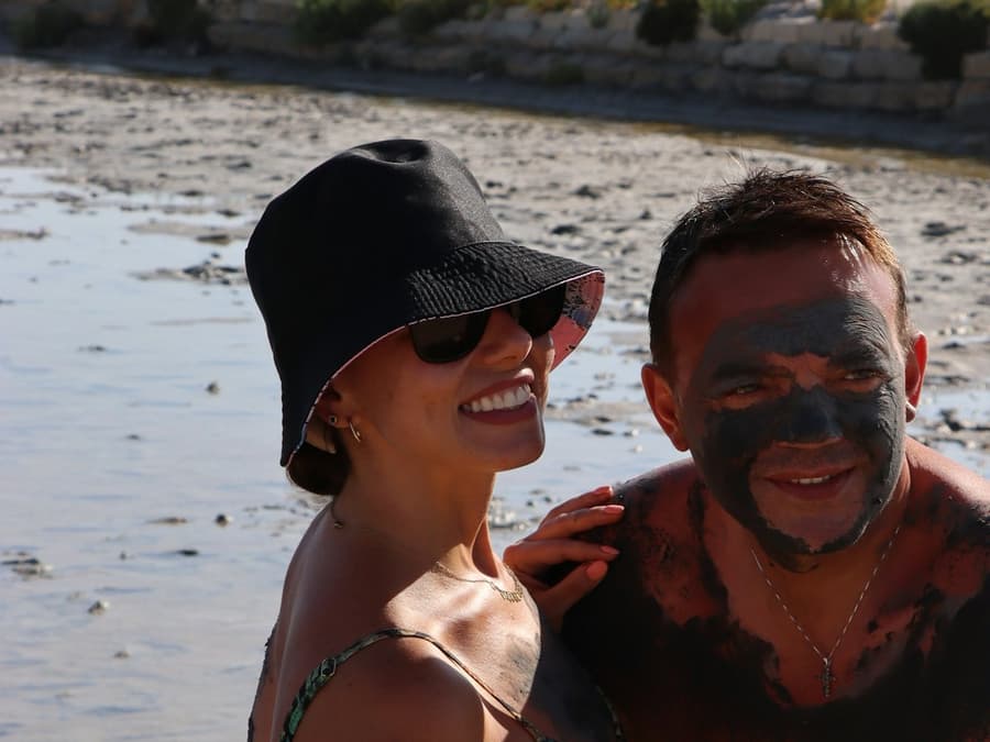 Saline Genna: Salt Tub Scrub Experience