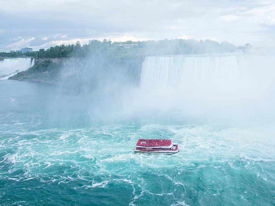 Från Toronto: Kvällstur till Niagarafallen med tillval