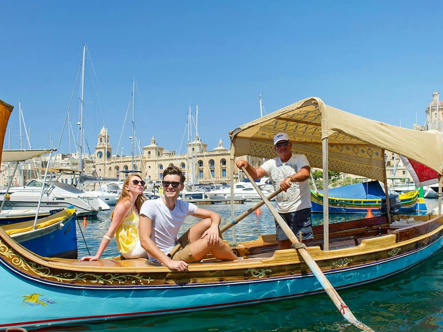 Half-Day Guided Tour of The Three Fortified Cities with Boat Tour