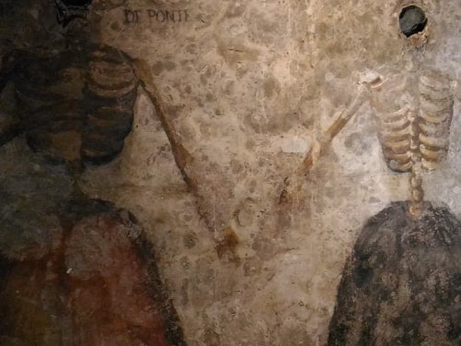 Catacombs of San Gaudioso: Guided Tour