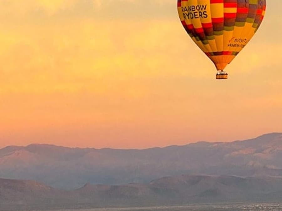 Phoenix: Guided Sunset Hot Air Balloon Ride