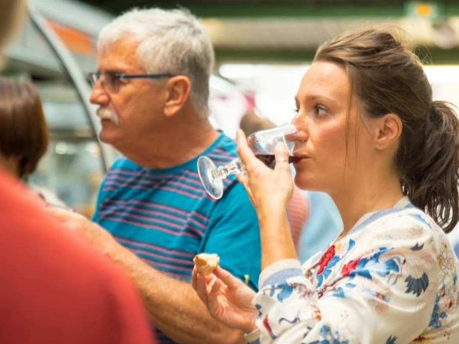 Paris: Saint Germain Sweet & Savory Food Tour