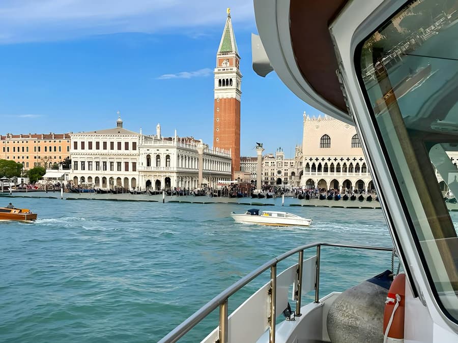 Round-Trip Boat Transfers: Punta Sabbioni to/from Venice San Marco