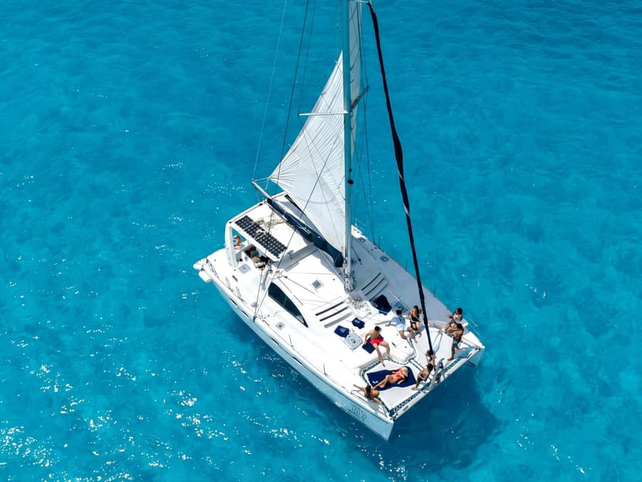 Isla Mujeres Tour with Catamaran, Snorkeling & Beach Club