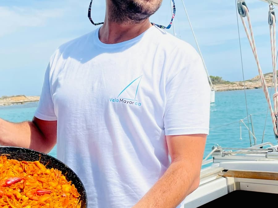 Palma de Mallorca: 4-Hr Private Sailing Tour + Snacks