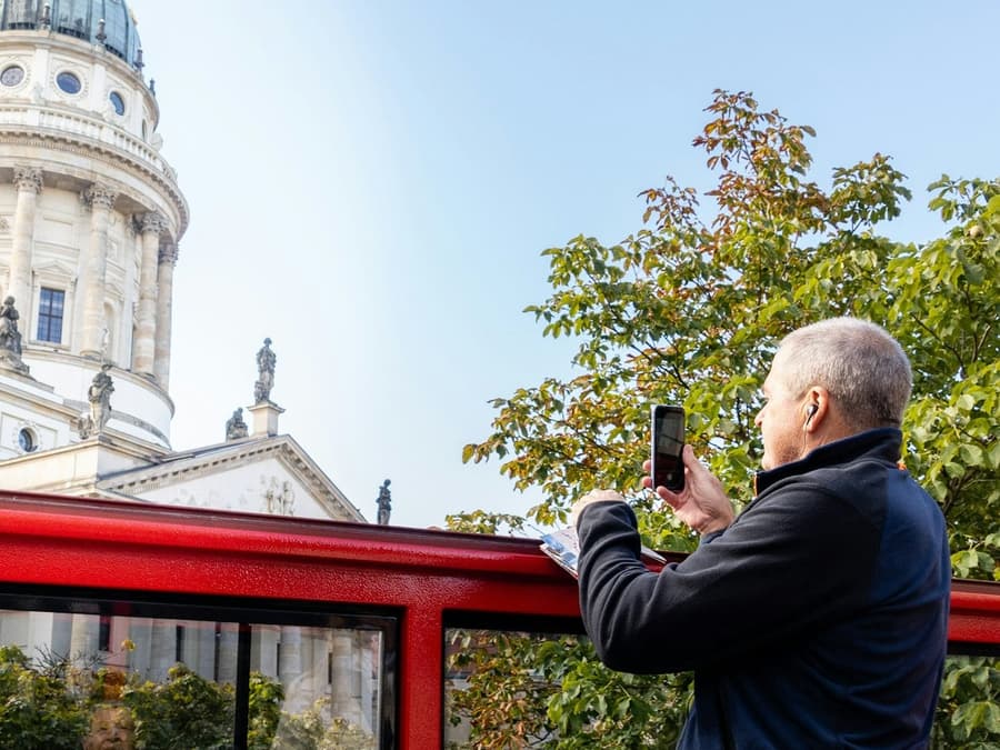 Berlin: 24 órás Hop-On-Hop-Off busz és DDR Múzeum kombinált jegy