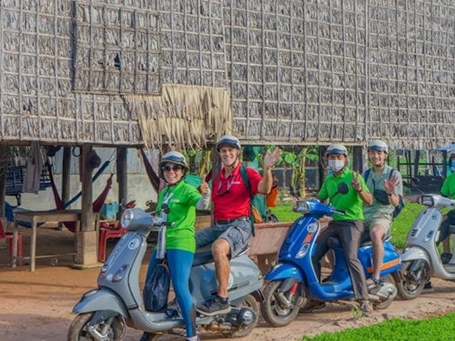 Siem Reap: Countryside Vespa Tour