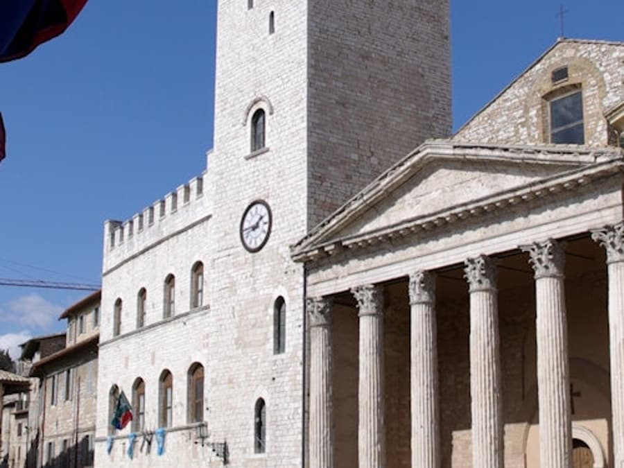 Pinacoteca, Forum Romanum & Rocca Maggiore