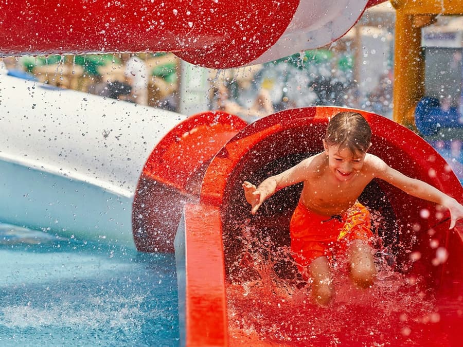 KUZÁ Beach & Adventure Park: Deluxe Pass + Waterpark Entry