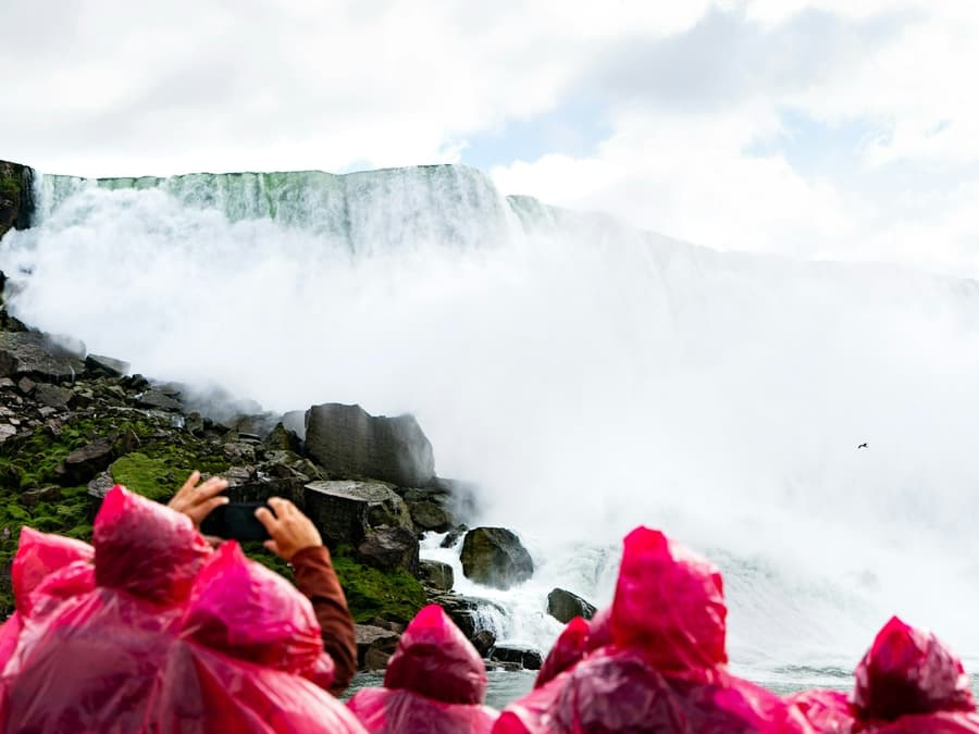 Niagara Falls Day Tour from Toronto + Hornblower Cruise & Niagara-on-the-Lake