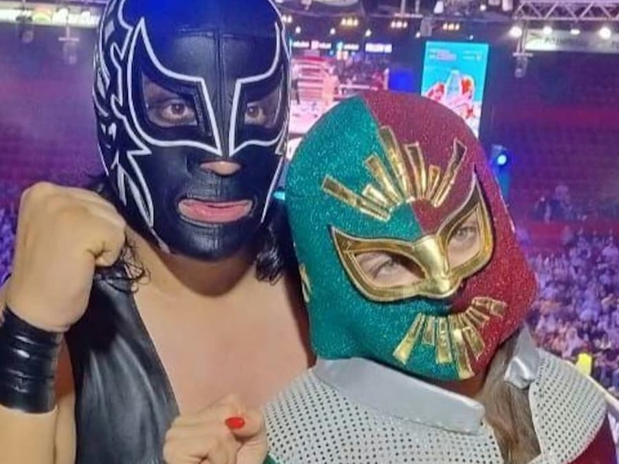 Arena México: Lucha Libre Show + Buffet Dinner & Drinks