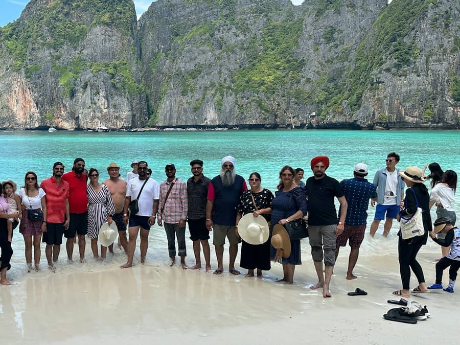 Phi Phi, Khai & Bamboo Islands: Speedboat Tour + Transfers + Lunch + Drinks