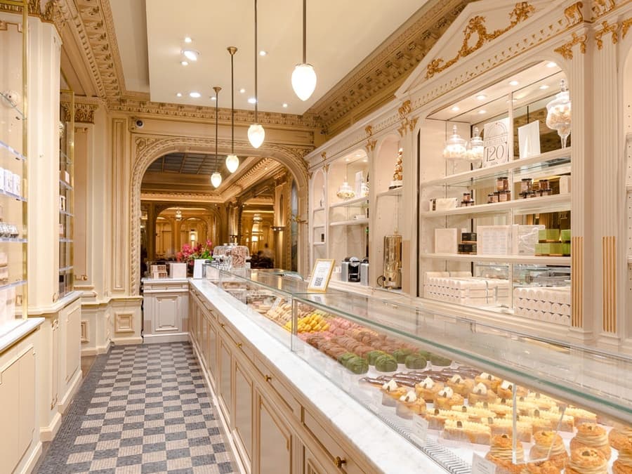 Angelina Rivoli: French Tearoom by the Louvre