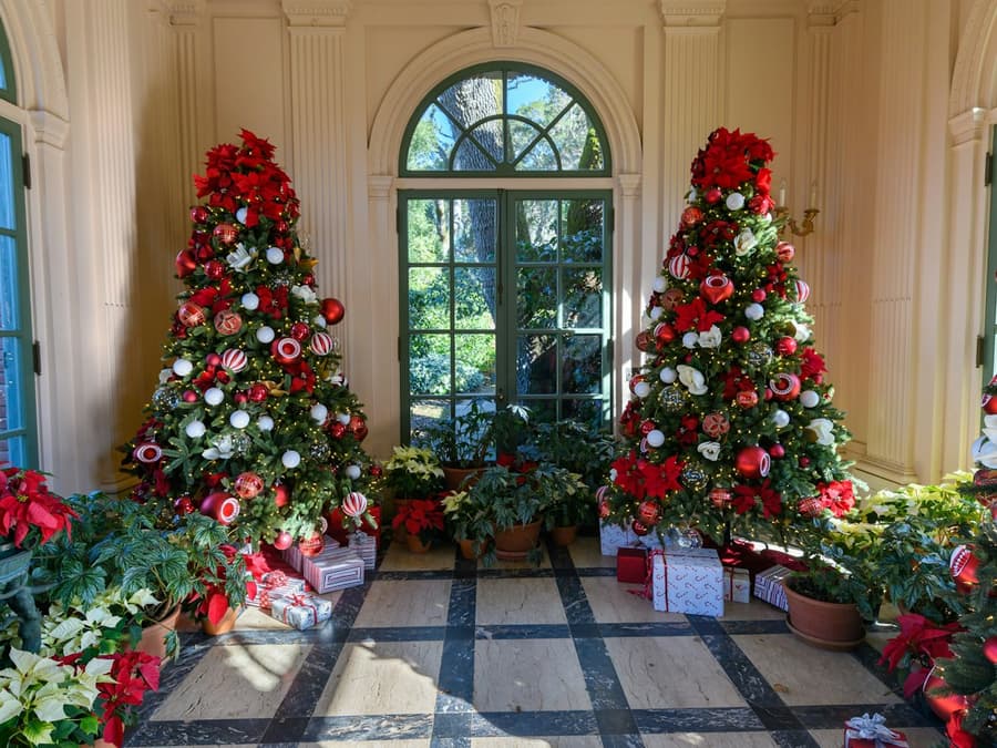 Filoli Historic House & Garden: Holiday Lights Entry Ticket